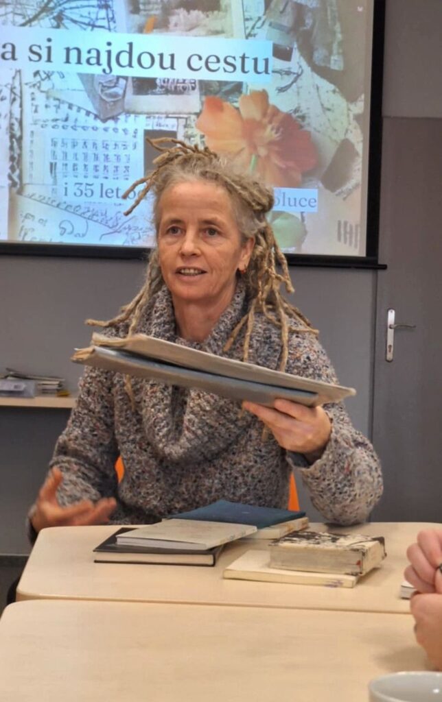 Slova si najdou cestu